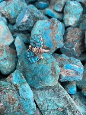 Carved Feathers Turquoise ring size 8